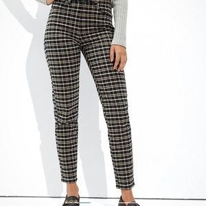 American Eagle Plaid Stretch Mom Jean